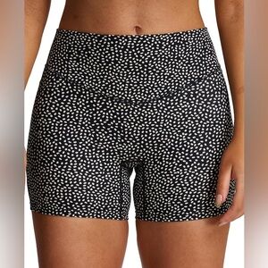 436-Buffbunny Legacy Shorts in a black and white "bossy" print